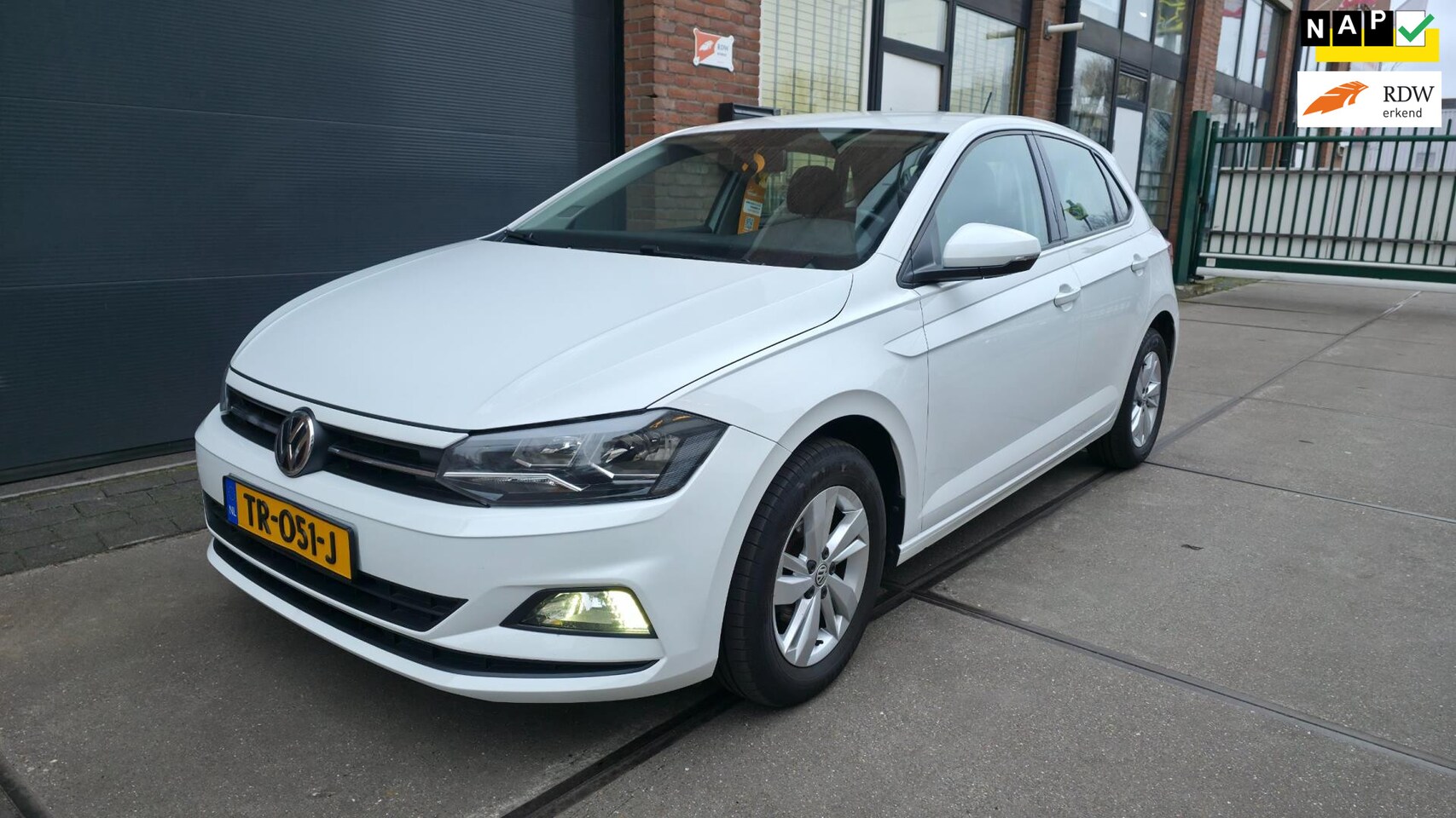 Volkswagen Polo - 1.0 TSI Beats l Nwe APK l ACC l Carplay l Garantie - AutoWereld.nl