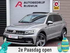 Volkswagen Tiguan - 2.0 TSI 4Motion Highline Pano/Blindspot/Virtual