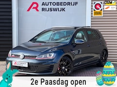 Volkswagen Golf - 2.0 TSI GTI Performance Pano/Leer/Camera