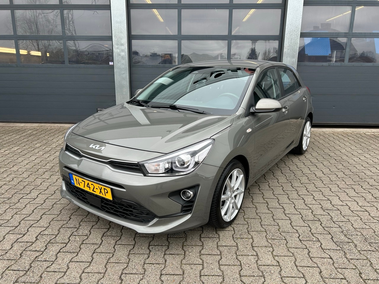 Kia Rio - 1.0 T-GDI MHEV EcoDynamics 100pk ComfortLine - AutoWereld.nl