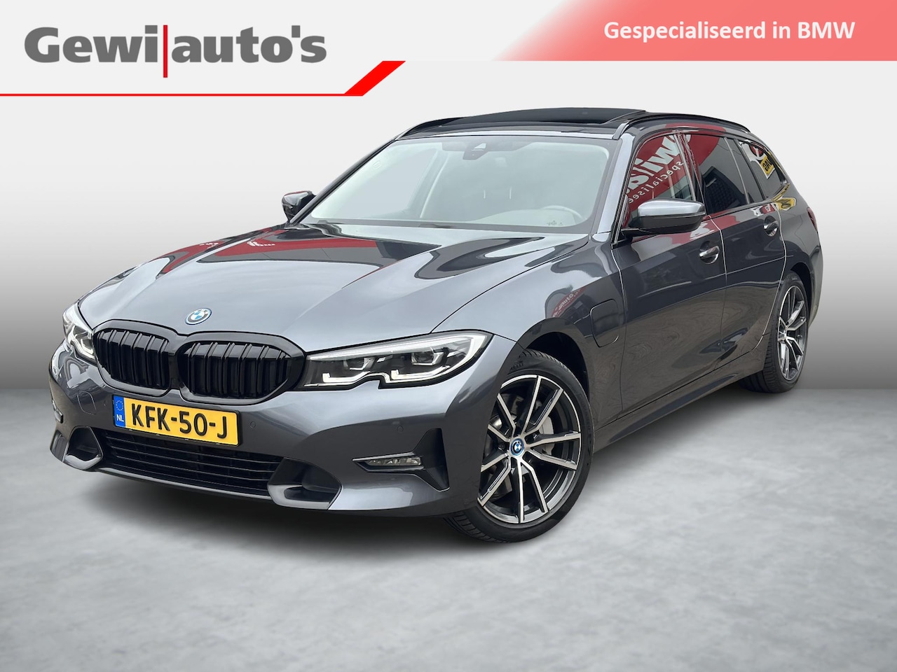 BMW 3-serie Touring - 330e High Exe Pano|HiFi|Sportstoel|Stuurverw|Trekh - AutoWereld.nl