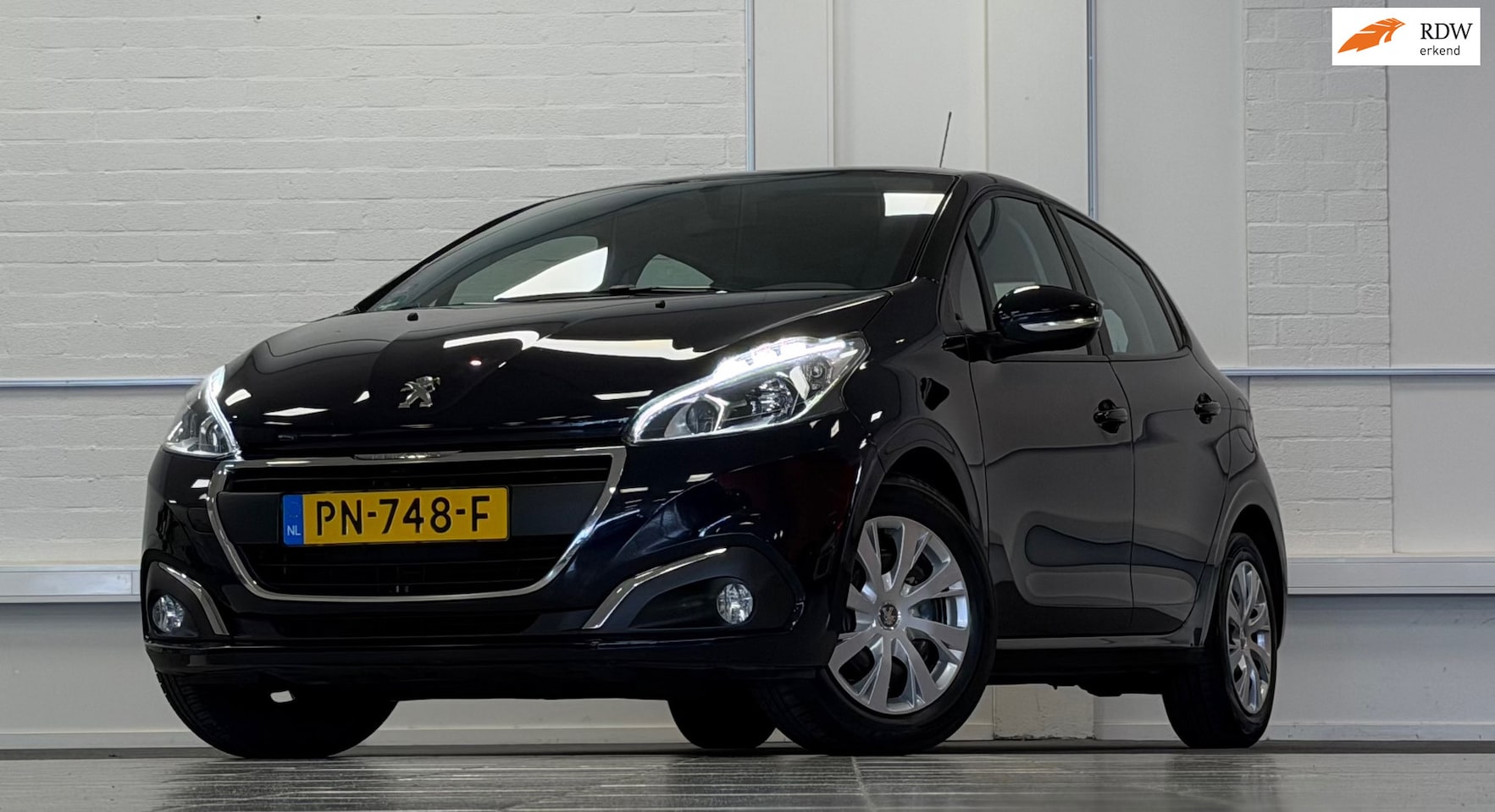 Peugeot 208 - 1.2 PureTech Blue Lion 3e Eigenaar Navi Mooi! - AutoWereld.nl