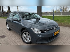 Volkswagen Golf - 1.5 eTSI Style 2020 DSG Xenon