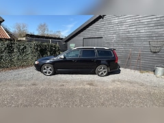 Volvo V70 - 2.4 D5 Summum