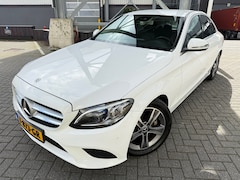 Mercedes-Benz C-klasse - 200 Business Solution AMG*Automaat*CarPlay*Cruise*Camera*StoelVerwarming*Velgen