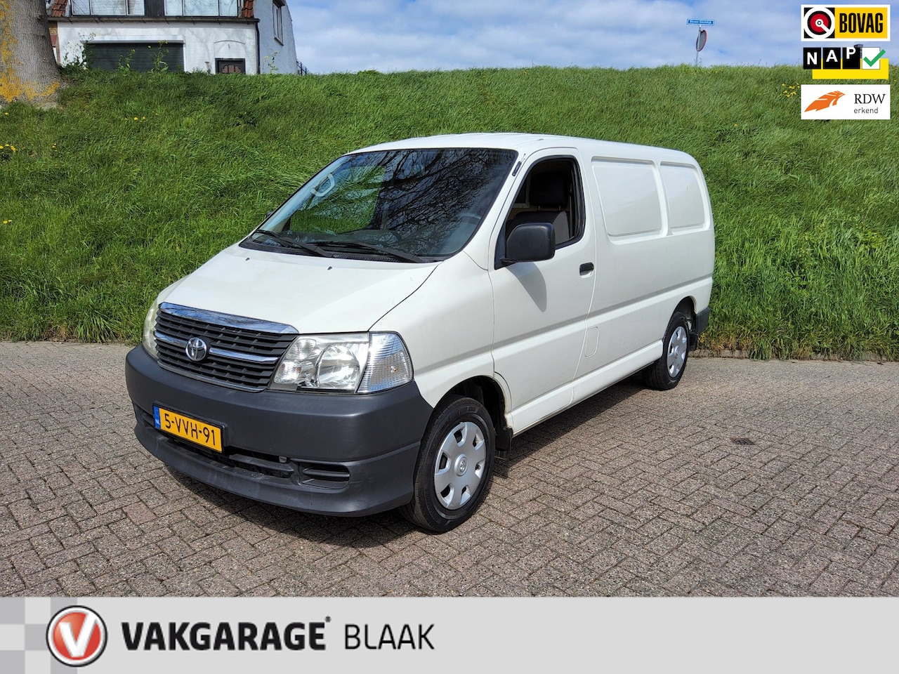 Toyota HiAce - 2.5 D-4D KWB Comfort met AIRCO - AutoWereld.nl