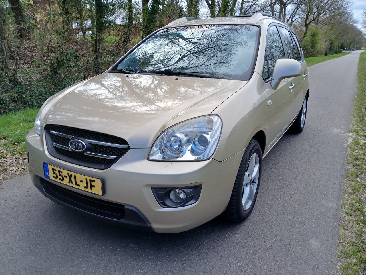 Kia Carens - 2.0 CVVT X-ecutive 7p. |AIRCO-7PERS| - AutoWereld.nl