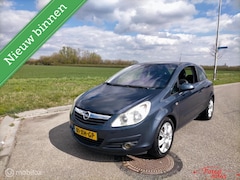 Opel Corsa - 1.4-16V Vol automaat half leer stoelstuurverw