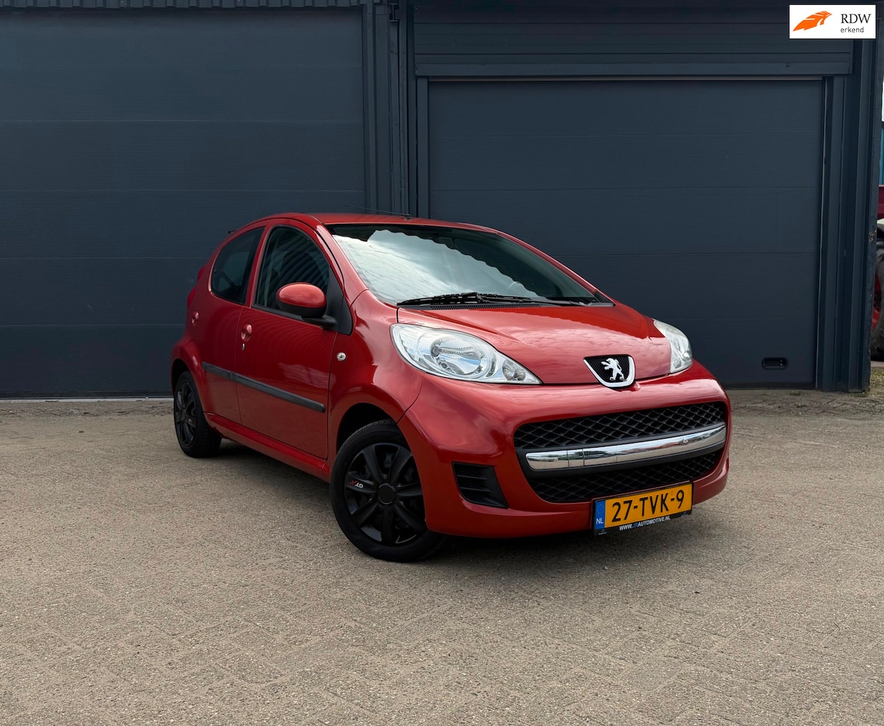 Peugeot 107 - 1.0 | NWE APK | CarPlay | E-Pakket | - AutoWereld.nl