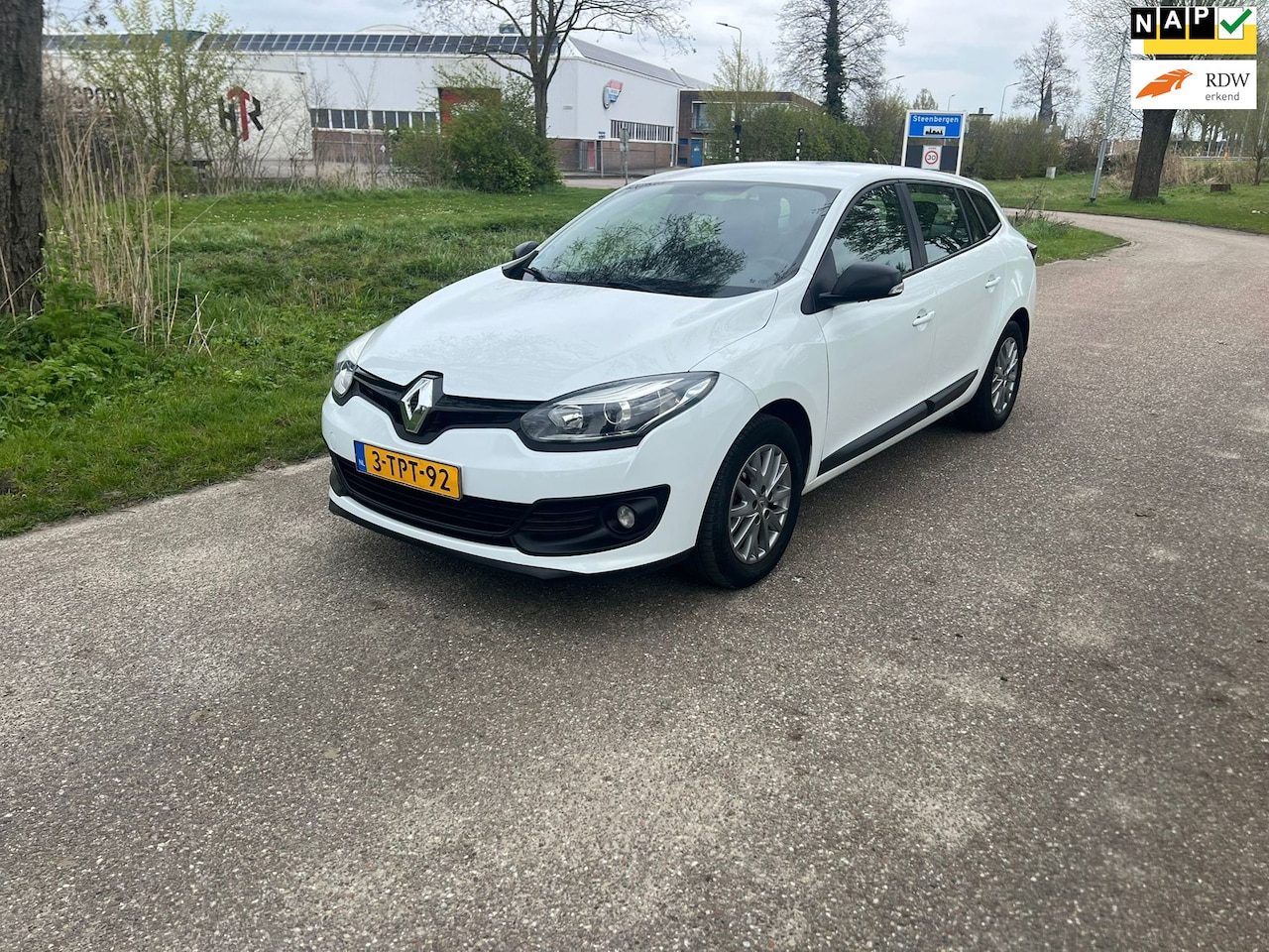 Renault Mégane Estate - 1.2 TCe Authentique Airco Cruise Trekhaak - AutoWereld.nl