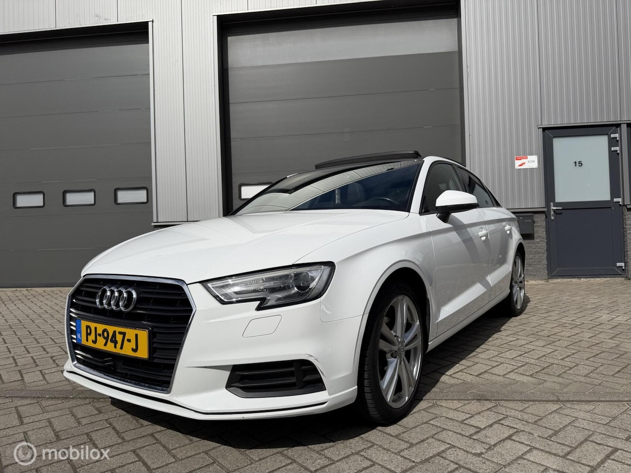 Audi A3 Limousine - 1.0 TFSI | Pano | Adaptive Cruise | - AutoWereld.nl