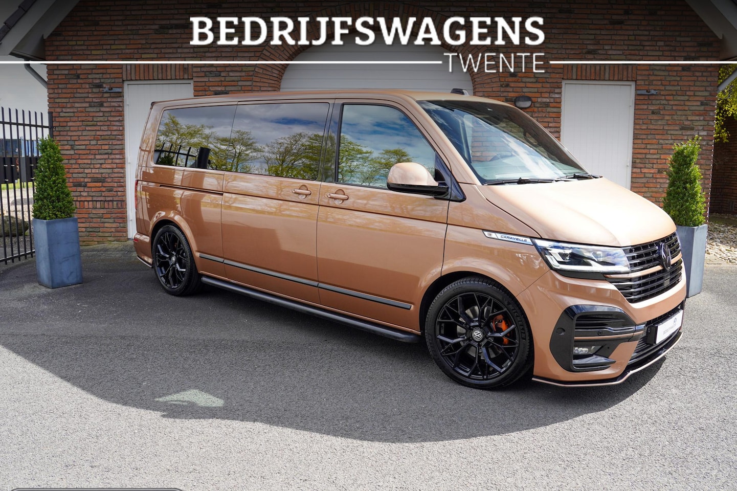 Volkswagen Transporter - 2.0 TDI 204PK L2H1 DUB/CAB BWT Costum LV-R LEIGHTON | BILSTEIN B14 | ALPINE AUDIO | ALCANT - AutoWereld.nl