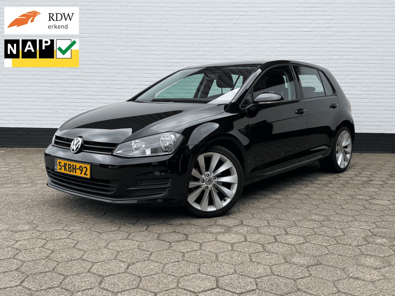 Volkswagen Golf - 1.2 TSI Trendline l CRUISE l AIRCO l 18'' - AutoWereld.nl