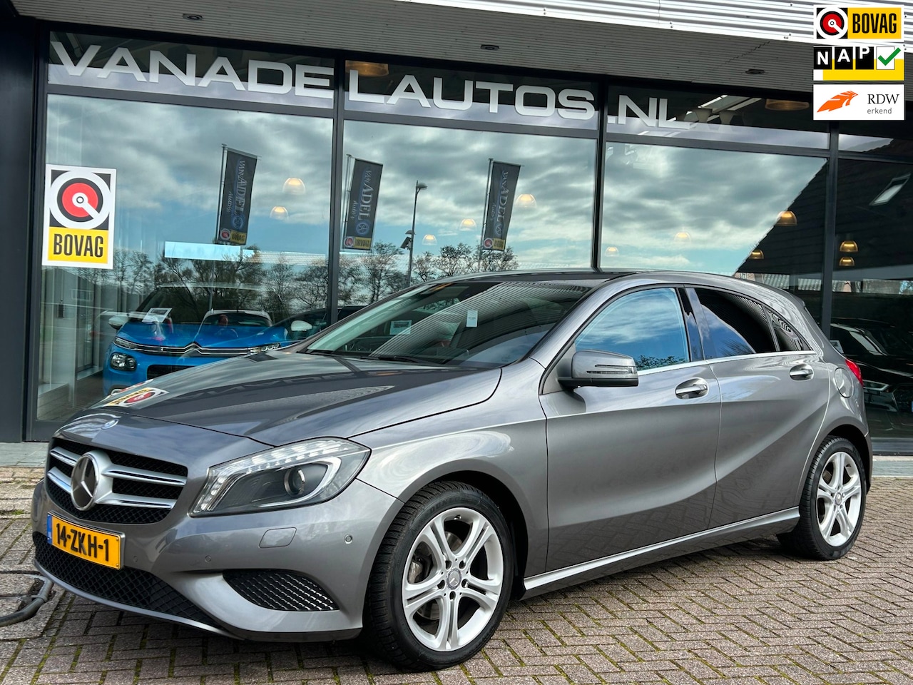 Mercedes-Benz A-klasse - 180 Ambition Aut. Xenon Navi Trekhaak NAP NL-Auto Dealeronderhouden! - AutoWereld.nl