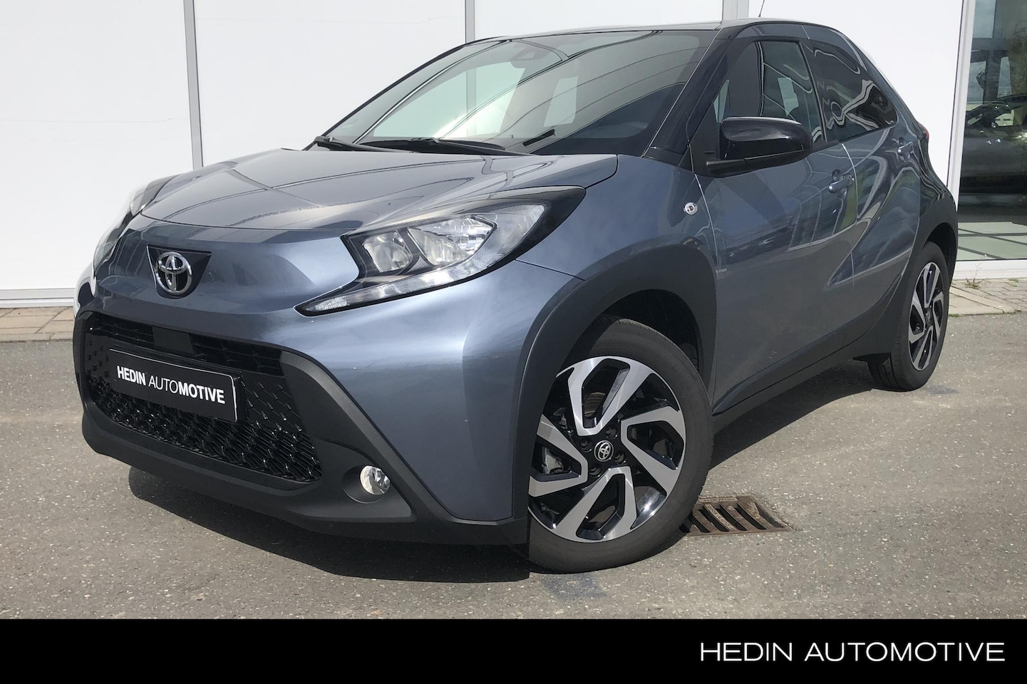 Toyota Aygo X - 1.0 VVT-i MT Pulse | Stoelverwarming | Apple Carplay / Android Auto | Parkeersensoren | Ai - AutoWereld.nl