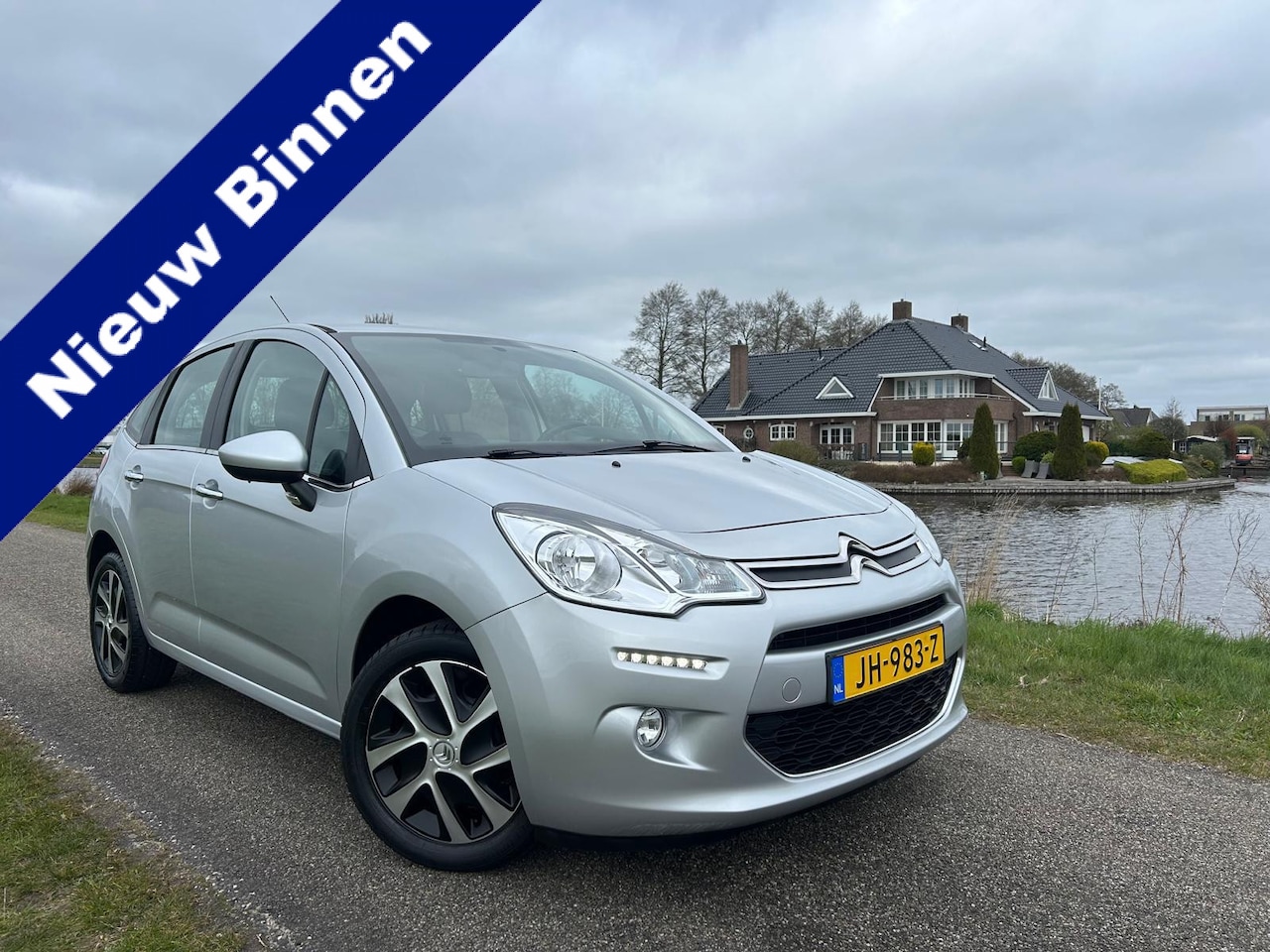 Citroën C3 - 1.2 PureTech Feel Edition Clima / Navi / APK 03-2027 - AutoWereld.nl