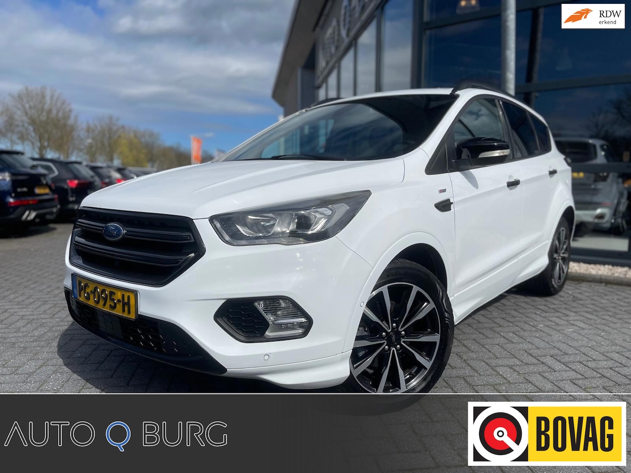 Ford Kuga - 1.5 EcoBoost ST Line | Automaat | Trekhaak | Camera | Pano | Navi | Cruise | Climate | PDC - AutoWereld.nl