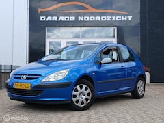 Peugeot 307 - 1.6-16V Gentry Maandag tot Vrijdag van 9.00 tot 18.00 uur en Zaterdag tot 17.00 uur. Tel 0