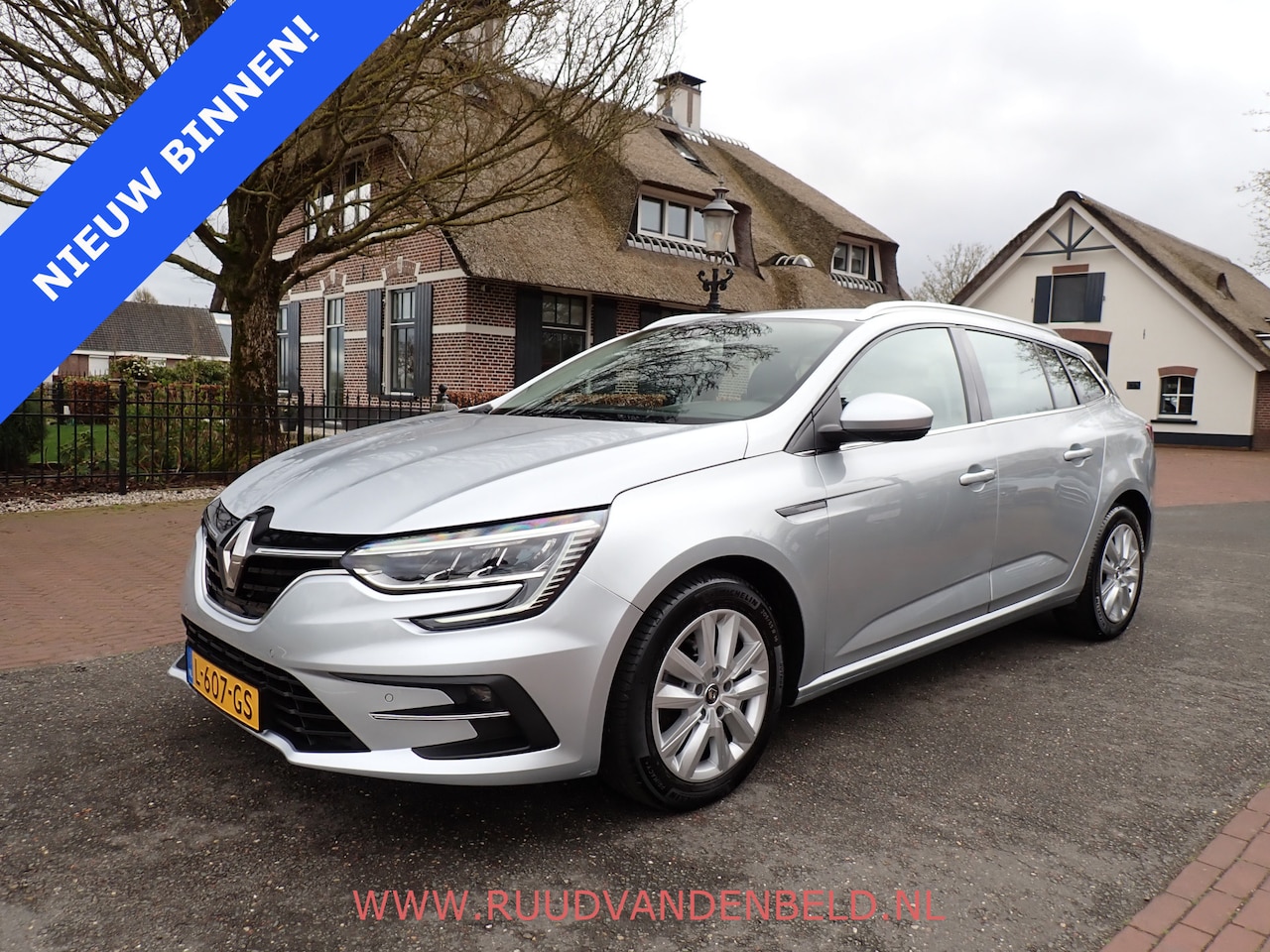 Renault Mégane Estate - 1.3 TCe Business Zen !! AUTOMAAT !! / TREKHAAK / CARPLAY / NAVI - AutoWereld.nl