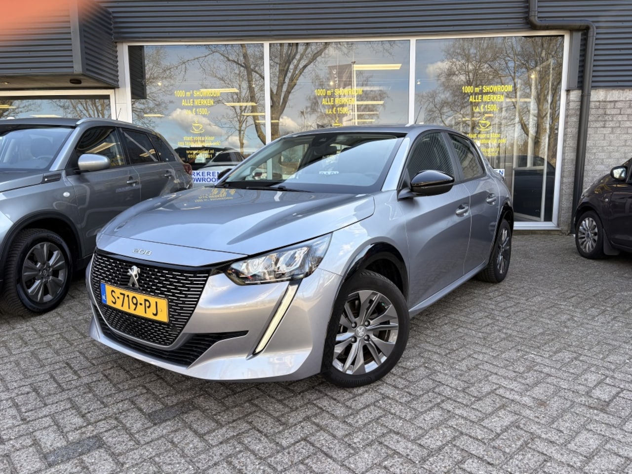 Peugeot e-208 - EV Active Pck 50 kWh - AutoWereld.nl