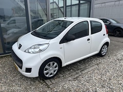 Peugeot 107 - 1.0-12V XS Jaar apk