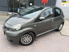 Toyota Aygo - 1.0-12V Aspiration Green AIRCO NIEUWE APK