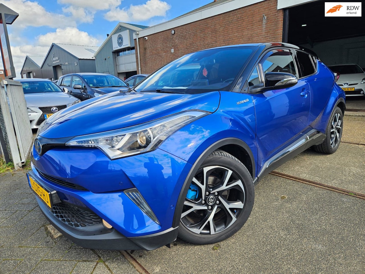 Toyota C-HR - 1.8 Hybrid Adventure GARANTIE - AutoWereld.nl