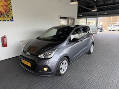 Hyundai i10 - 1.0i i-Motion AIRCO / Getinte ramen / Nieuw Model