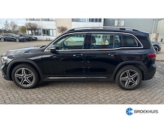 Mercedes-Benz GLB - 200 AMG Line Camera | Parkeersensoren | Alcantara/Leder | LED | Keyless | Navigatie | Elek