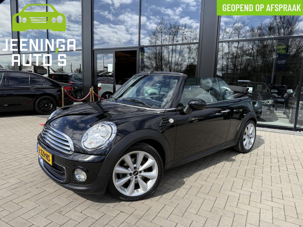 MINI Cabrio - 1.6 One|PDC|Navi|Airco - AutoWereld.nl