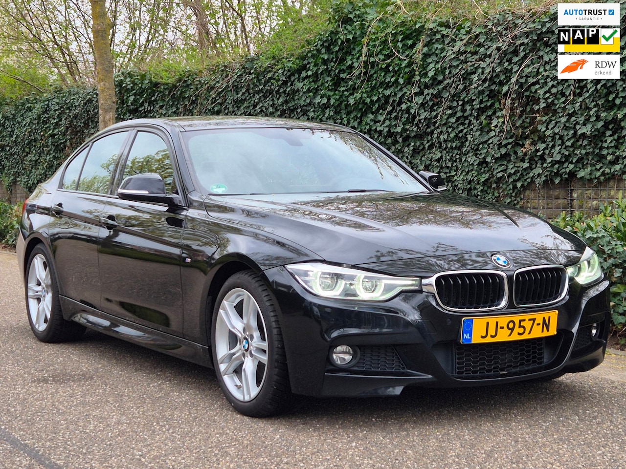 BMW 3-serie - 330i M Sport Elek. Trekhaak Apple CarPlay 100% Dealer onderhouden DAB+ TOP STAAT 330i Cent - AutoWereld.nl