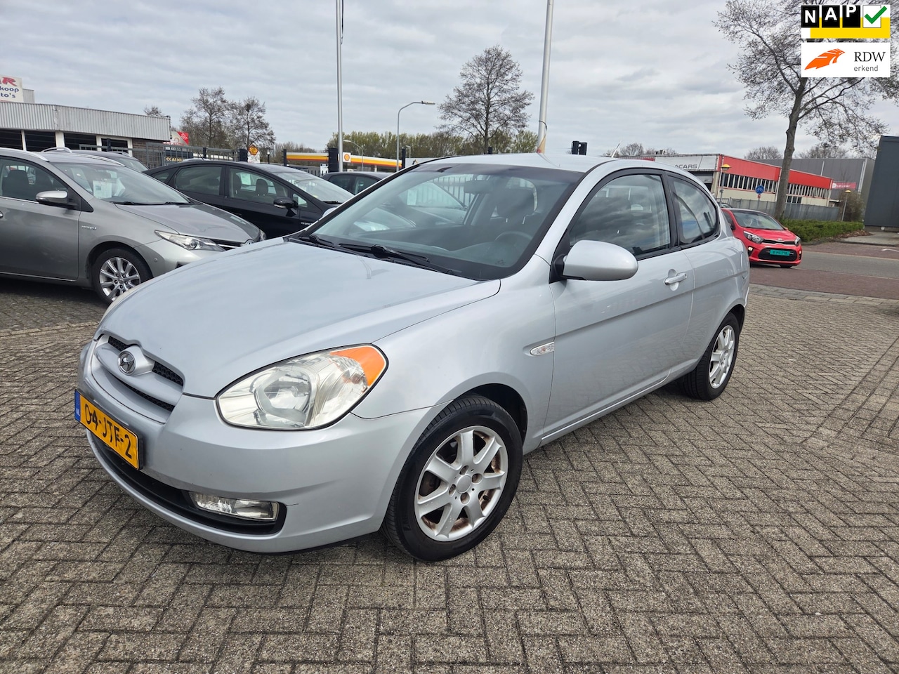 Hyundai Accent - 1.4i EK 2008-AIRCO-TREKHAAK- - AutoWereld.nl