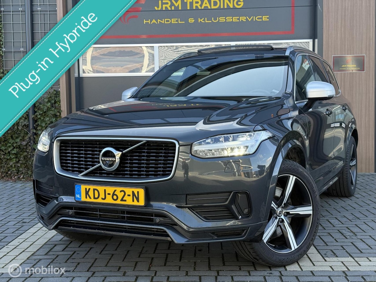 Volvo XC90 - 2.0 T8 Twin Engine AWD R-Design PANO 360camera 7zit trekhaak - AutoWereld.nl