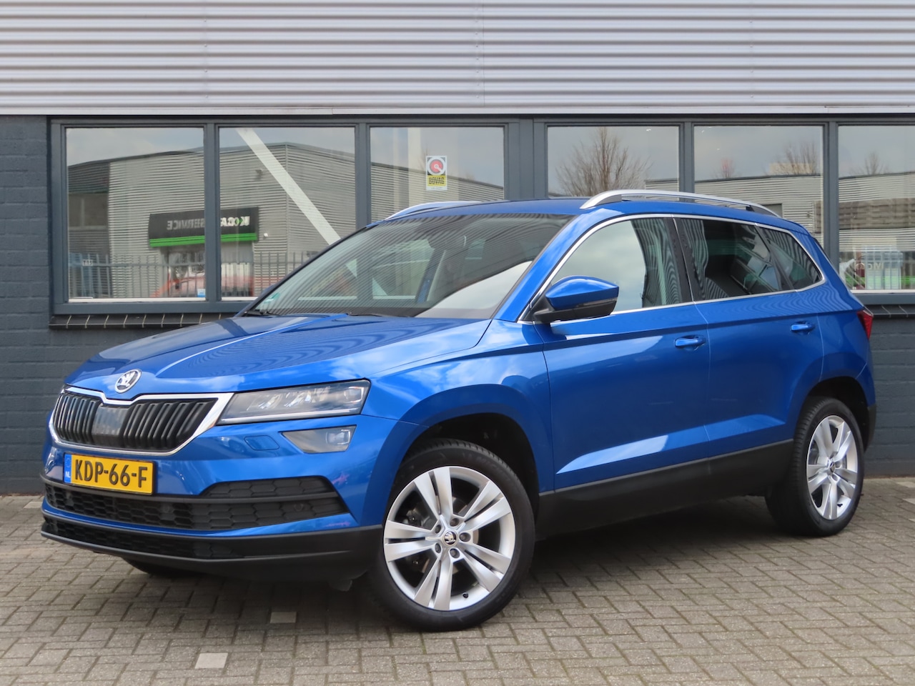 Skoda Karoq - 1.5 TSI ACT Style DSG | trekhaak | stoel + stuurwielverwarming | camera | - AutoWereld.nl
