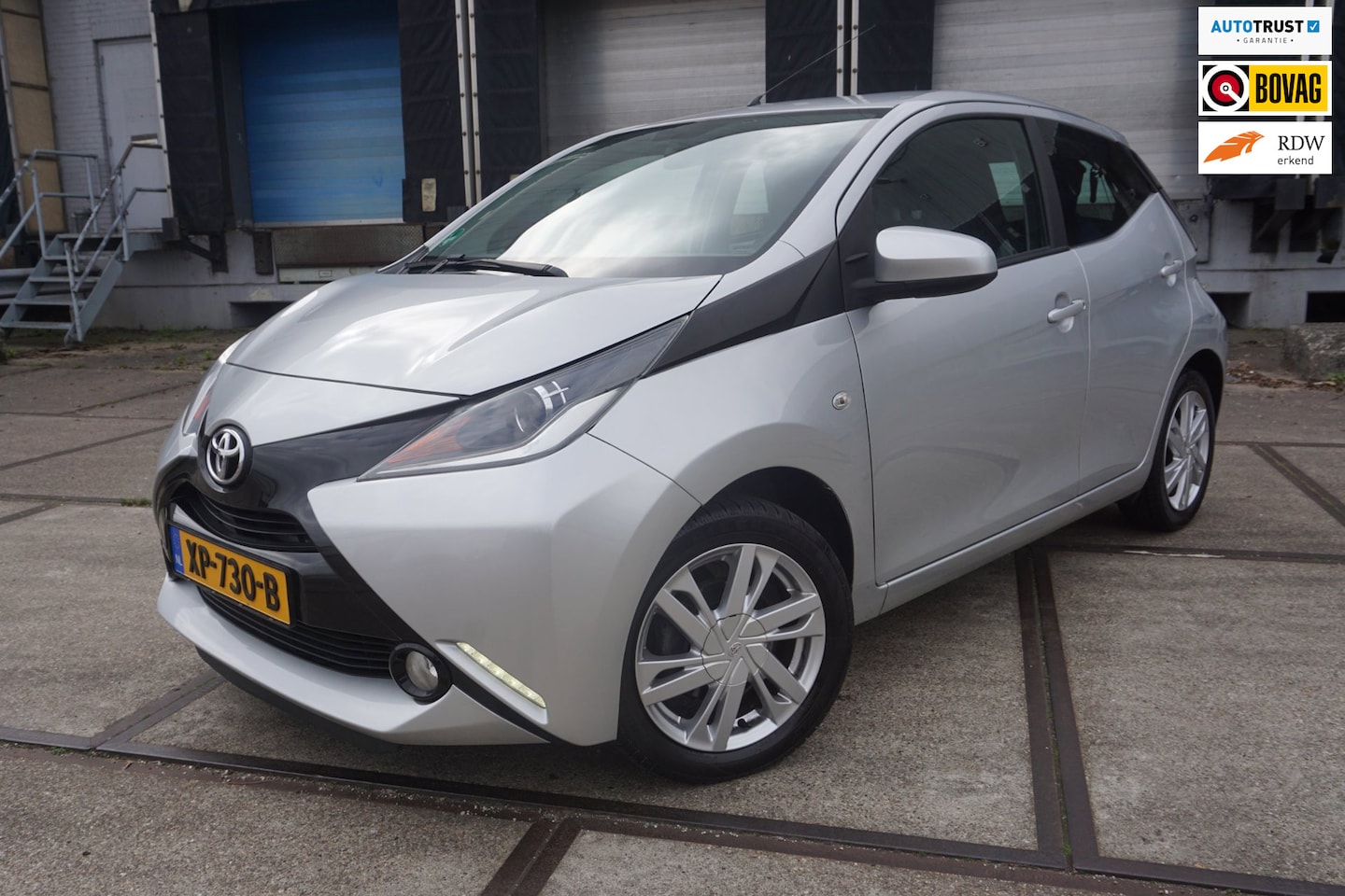 Toyota Aygo - 1.0 VVT-i x-cite 1.0 VVT-i x-cite - AutoWereld.nl