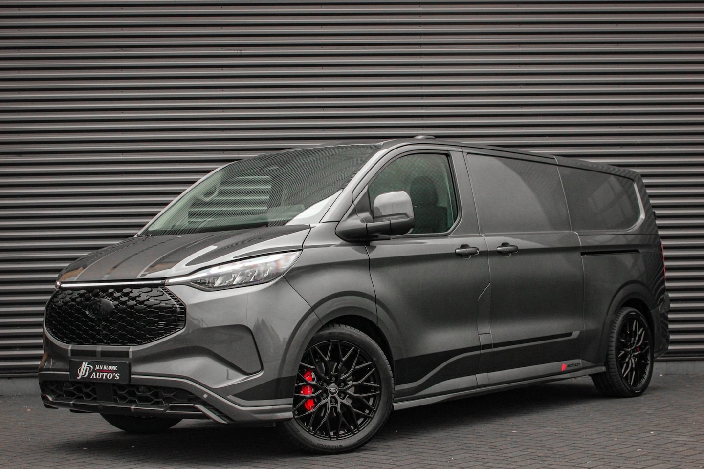 Ford E-Transit Cust. - 340 L2H1 SPORT 65 kWh 218PK / JB- EDITON / CAMERA / 328KM RANGE / APPLE CARPLAY /DRIVERS- - AutoWereld.nl