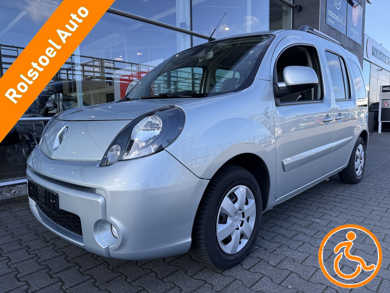 Renault Kangoo - 3+1 Rolstoelauto 1.6-16V Expression (Zeer nette 3+1 Rolstoelauto met knielsysteem!) - AutoWereld.nl