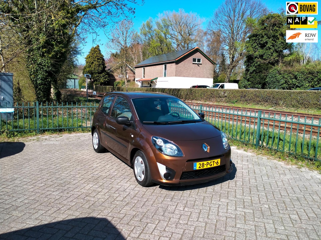 Renault Twingo - 1.2-16V Authentique ALLINPRIJS - AutoWereld.nl