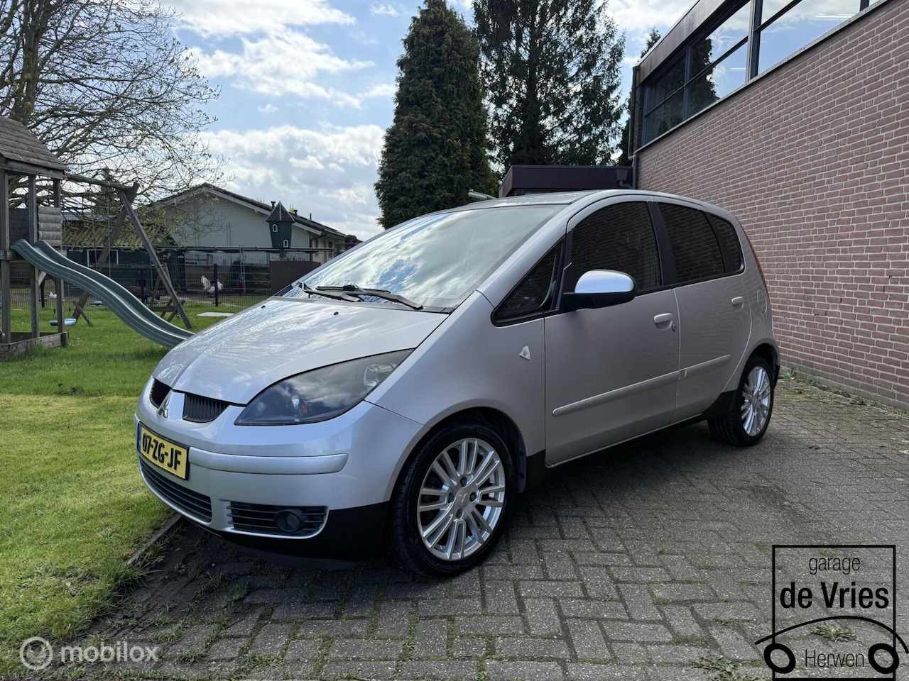 Mitsubishi Colt - 1.5 Sky 1.5 Sky - AutoWereld.nl