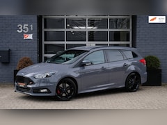 Ford Focus Wagon - 2.0 ST-3 250PK Stealth Grey Cruise|Navi|Sony|Xenon|Vol
