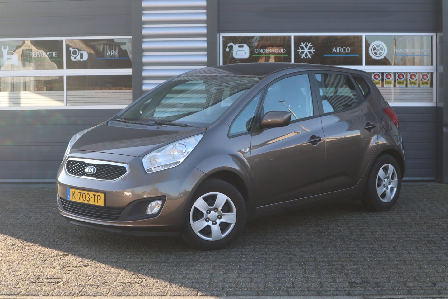 Kia Venga - 1.4 CVVT Vibe met Airco - AutoWereld.nl