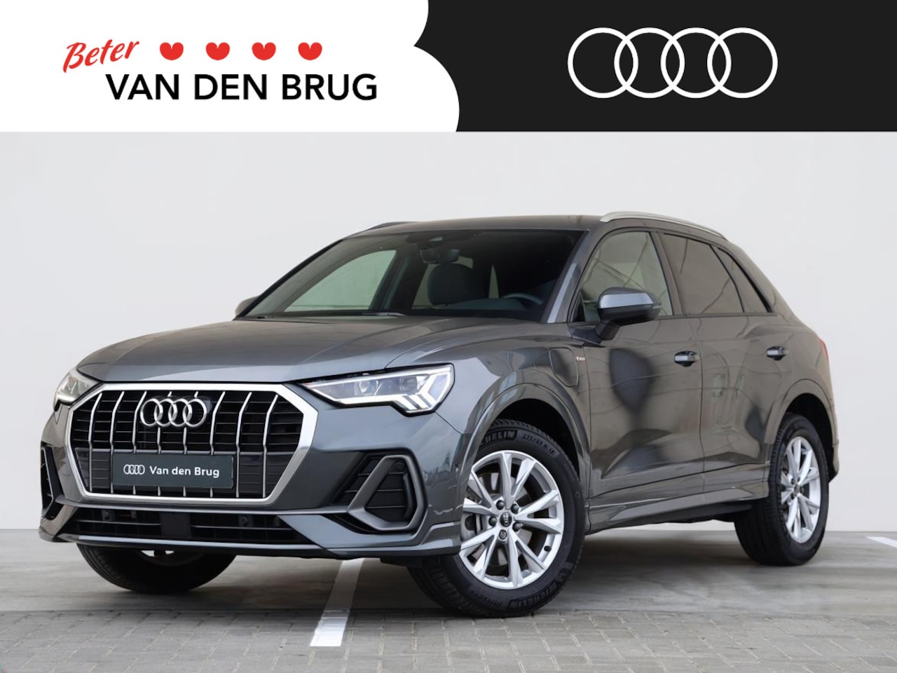 Audi Q3 - 45 TFSI e edition | Achteruitrijcamera | Dodehoekdetectie | Leder | 18'' | - AutoWereld.nl