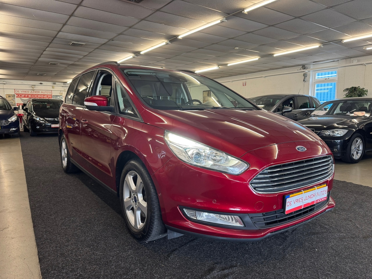 Ford Galaxy - 1.5 Titanium. Cruise/climate, 7-pers, navi, BT, Prksensor en veel meer! - AutoWereld.nl