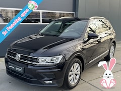 Volkswagen Tiguan - 1.5 TSI 150pk DSG ACT Comfortline Business Navigatie Keyless Trekhaak Stoelverwarming
