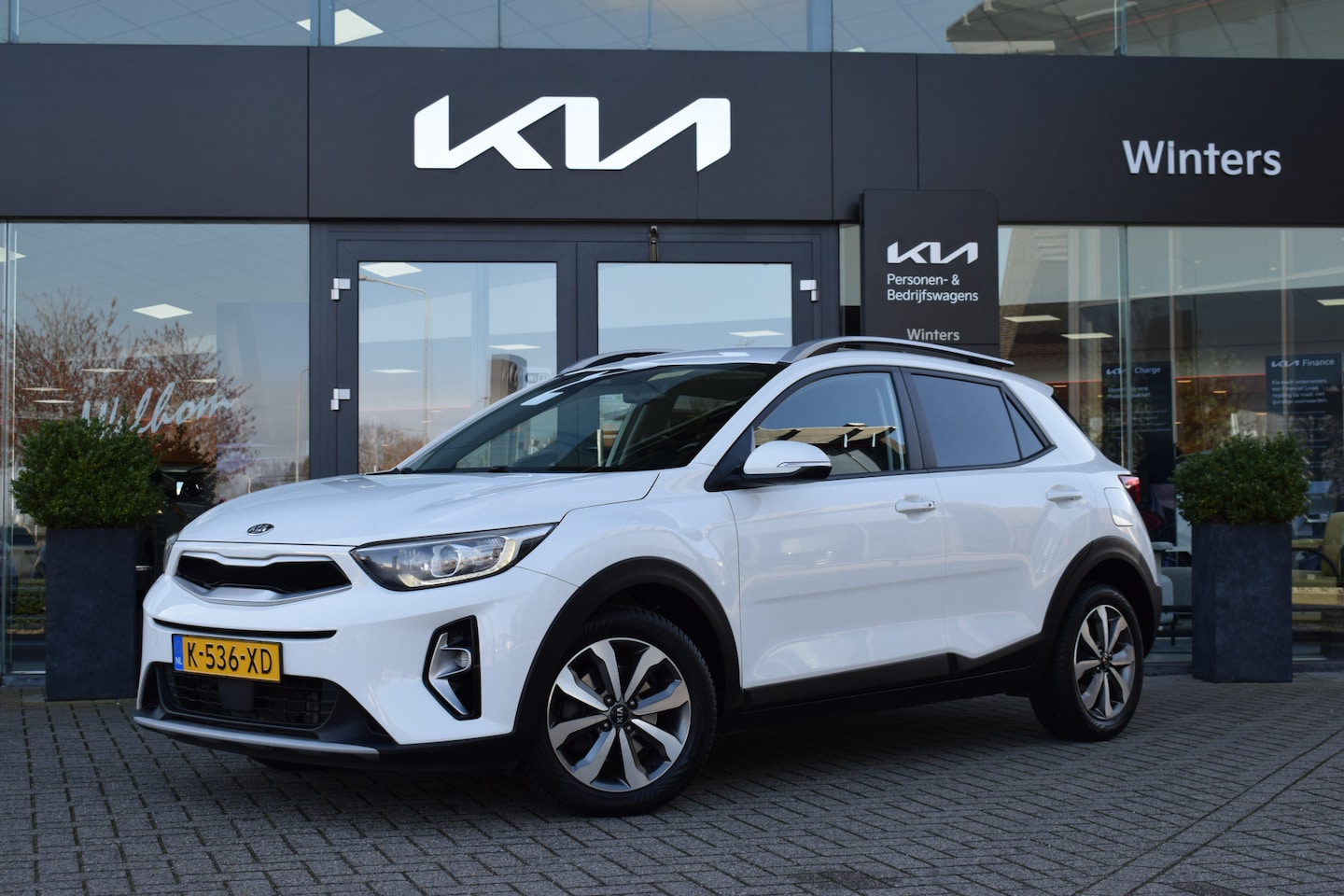 Kia Stonic - 1.0 T-GDi MHEV DynamicPlusLine | Camera | Navigatie | Cruise- & Climate Control | Tot 10Jr - AutoWereld.nl