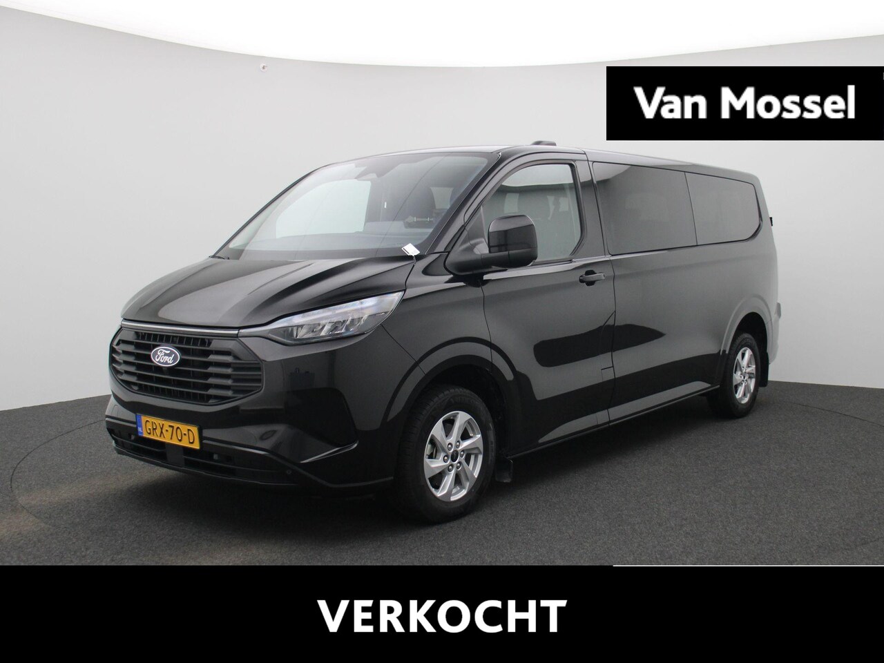 Ford Transit Custom - 340 2.5 PHEV L2H1 Limited | 9-persoons | Automaat | Camera + PDC | Navi | Winterpack | App - AutoWereld.nl