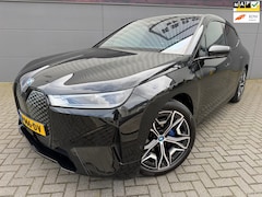 BMW iX - XDrive40 High Executive 77 kWh*FullOptie*1eEigenaar*Accu gezondheid 98 % NAP*NEWAPK