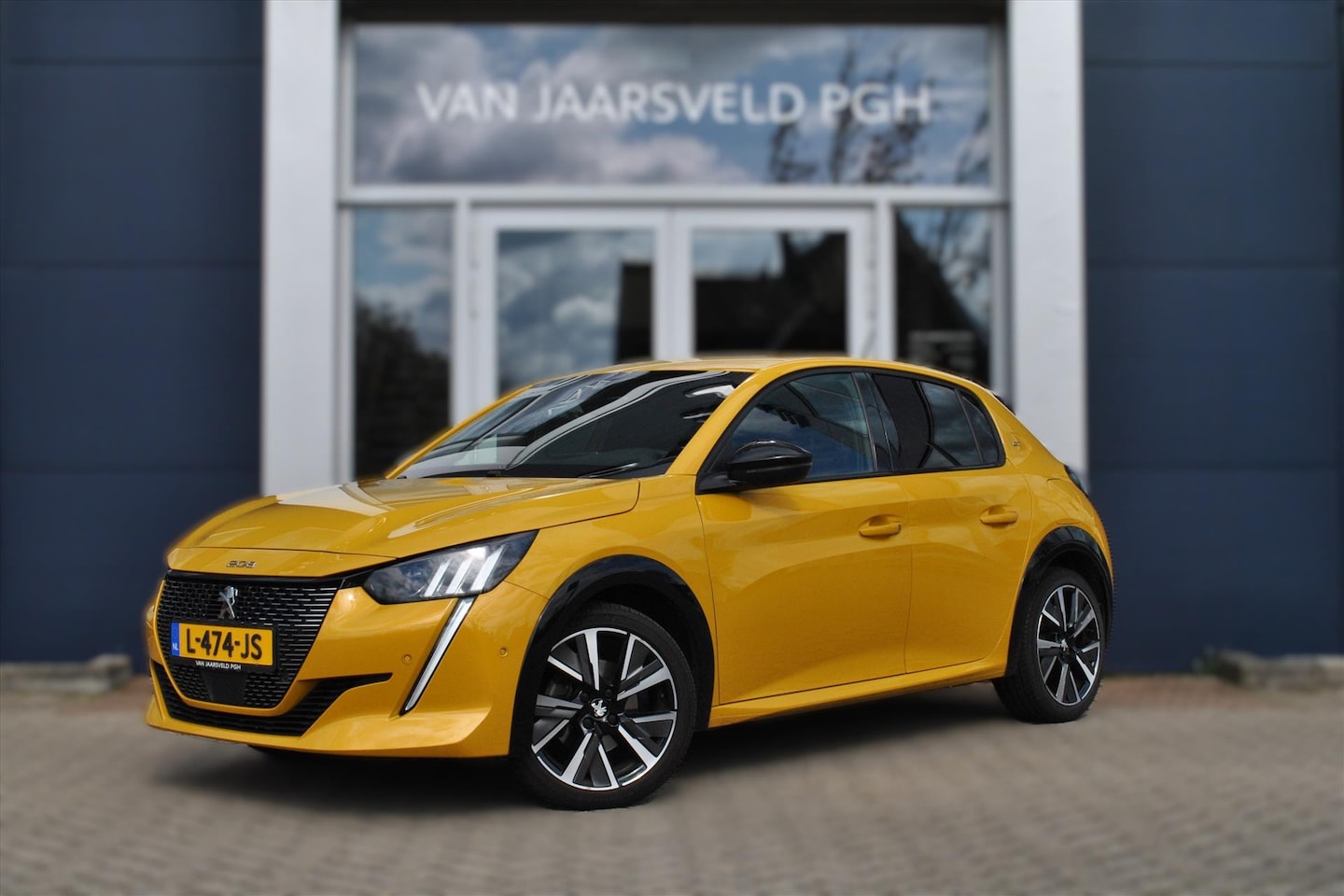 Peugeot 208 - GT 1.2 PureTech 100pk / Nav / Keyless - AutoWereld.nl