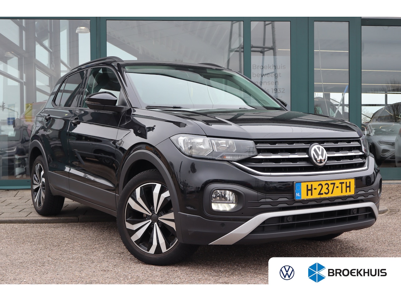 Volkswagen T-Cross - 1.0 TSI Life | Cruise control adaptief - AutoWereld.nl
