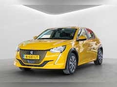 Peugeot e-208 - EV Active 50 kWh | Achterbank in delen neerklapbaar | Airco (automatisch) | Apple Carplay/